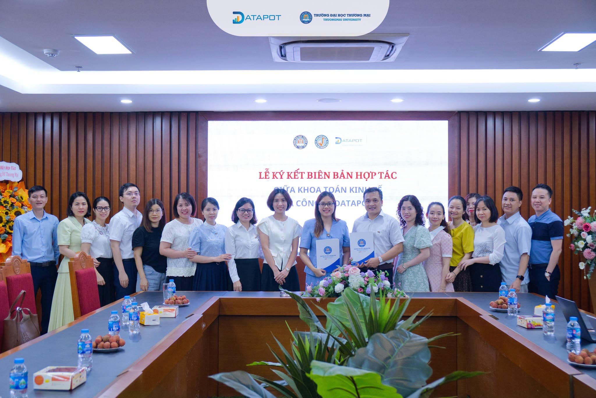 Trường Đại học Thương Mại