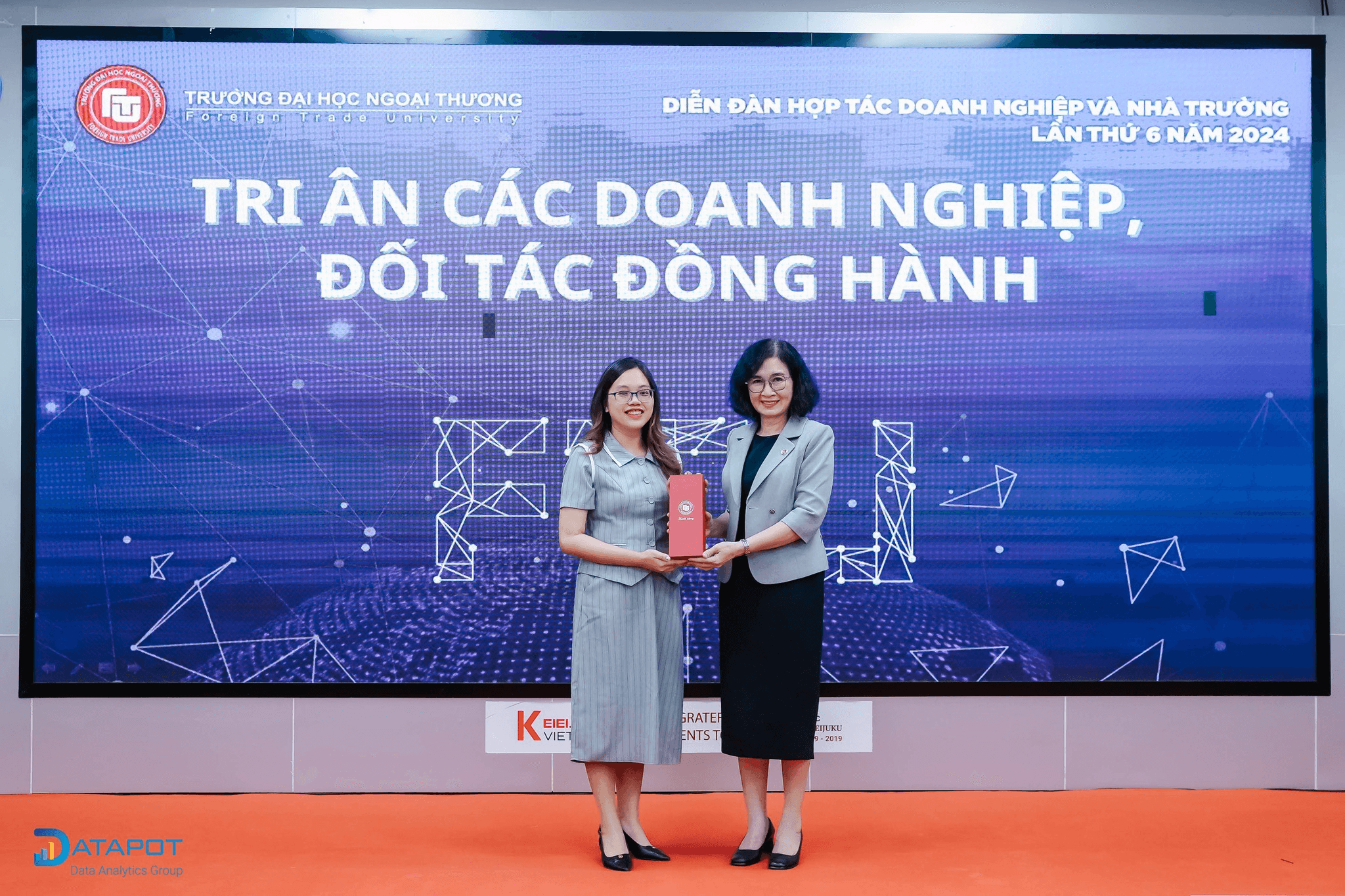 Datapot và Đại học Ngoại thương kỷ niệm 3 năm quan hệ hợp tác đào tạo