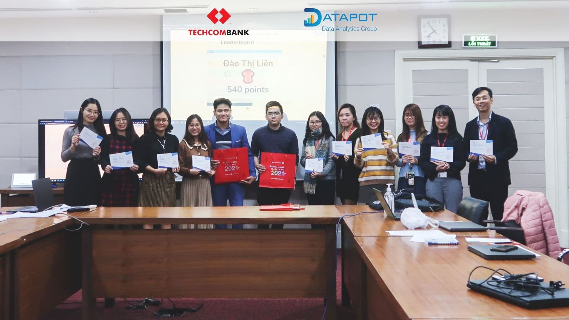 Power BI trở thành một trợ thủ đắc lực cho nhân viên ngân hàng Techcombank